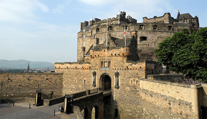 Edinburgh Castle towering above the Royal Mile