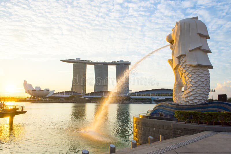 The Merlion statue is a prominent landmark in Singapore's Marina Bay.
